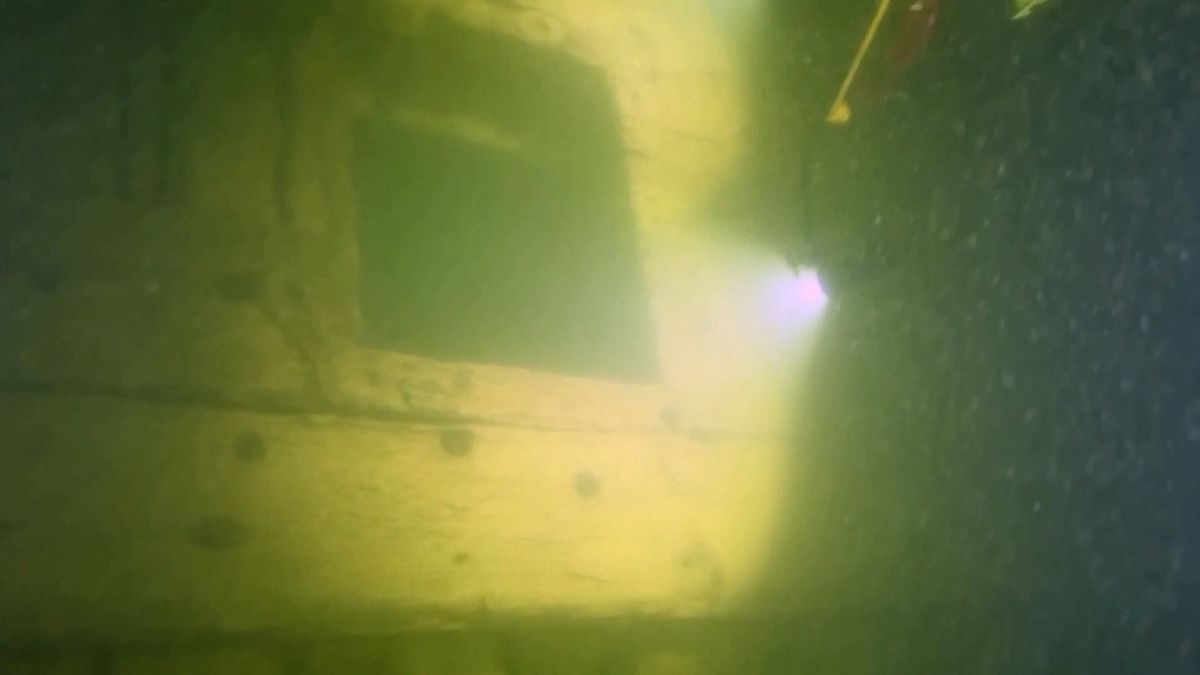 Archeologové objevili nedaleko Stockholmu unikátní vrak lodi: sestru Vasy